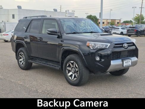 Used 2024 Toyota 4Runner TRD Off-Road Premium image 2
