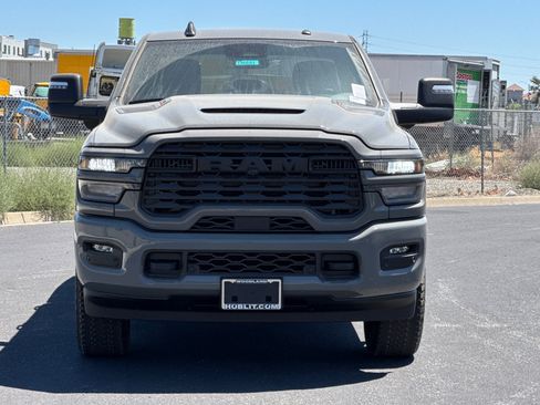 New 2026 RAM 2500 Big Horn AWD/4WD image 8