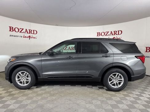 New 2026 Ford Explorer Active image 4