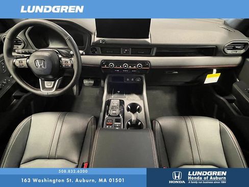 New 2026 Honda Pilot TrailSport image 3