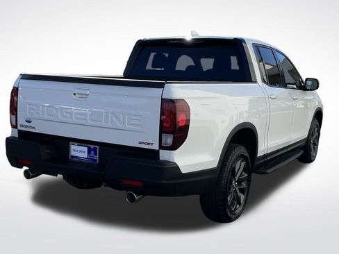Certified 2025 Honda Ridgeline Sport image 6
