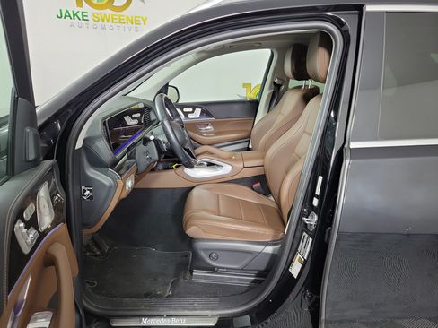 Used 2025 Mercedes-Benz GLE 450 4MATIC image 5
