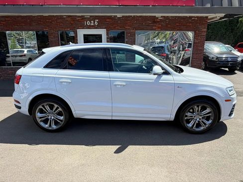 Used 2016 Audi Q3 2.0T Prestige w/ Prestige Package AWD/4WD image 2