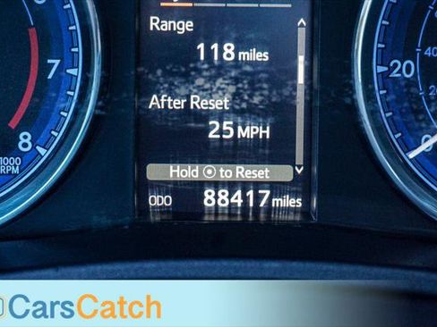 Used 2018 Toyota Corolla XLE image 31