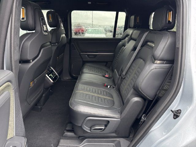 Used 2025 Rivian R1S Adventure Dual AWD/4WD image 16