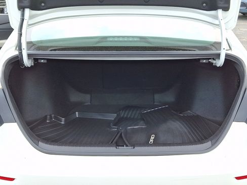 Certified 2023 Honda Accord EX image 30