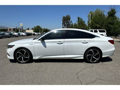 Used 2022 Honda Accord Sport image 2