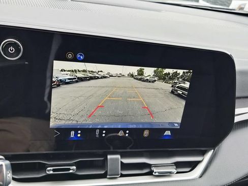 New 2026 Chevrolet Equinox LT w/ Convenience Package II AWD/4WD image 19