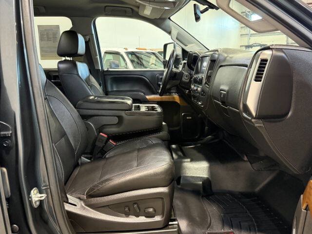 Used 2018 Chevrolet Silverado 2500 LTZ w/ Duramax Plus Package AWD/4WD image 16