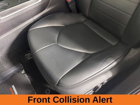 Used 2021 Toyota Highlander XLE FWD image 15