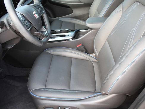 Used 2025 Buick Envista Sport Touring w/ Convenience I Package FWD image 27