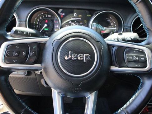 Used 2022 Jeep Wrangler Unlimited Rubicon 4xe AWD/4WD image 20