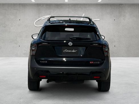 Certified 2025 Nissan Kicks SR w/ SR Premium Package AWD/4WD image 15