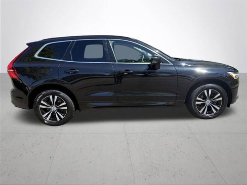 Used 2023 Volvo XC60 B5 Core FWD image 4