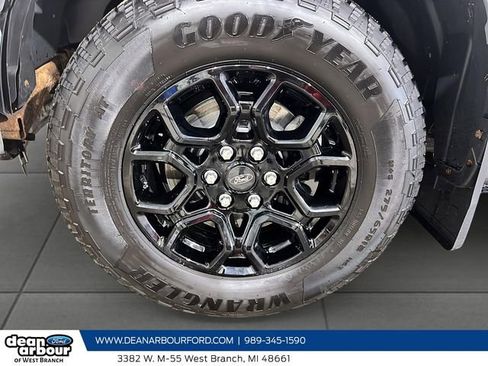 Used 2017 Ford F150 XLT w/ Equipment Group 302A Luxury image 7