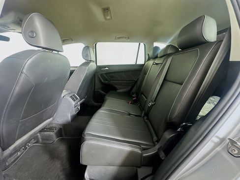Used 2023 Volkswagen Tiguan SE AWD/4WD image 26