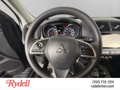 Used 2024 Mitsubishi Outlander Sport ES image 13