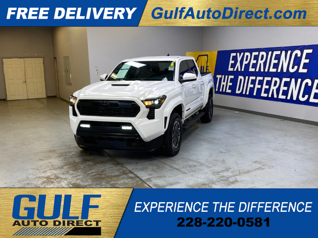 Used 2025 Toyota Tacoma TRD Sport RWD image 4