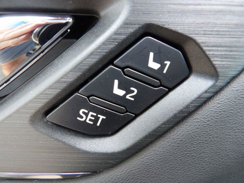 New 2026 Subaru Outback Touring XT AWD/4WD image 14