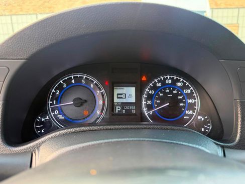 Used 2010 INFINITI G37 x Coupe w/ Premium Pkg AWD/4WD image 22