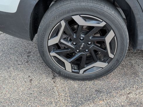 Certified 2024 Kia Seltos SX w/ SX Sunroof Package AWD/4WD image 5