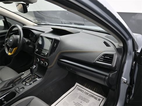 Used 2022 Subaru Crosstrek 2.5i Sport w/ Moonroof Package image 9