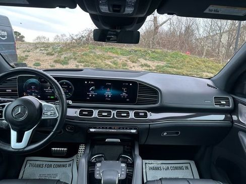 Used 2022 Mercedes-Benz GLS 580 4MATIC image 26