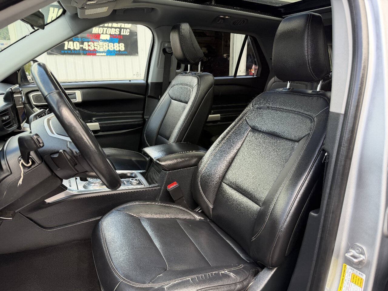 Used 2020 Ford Explorer XLT w/ Equipment Group 202A AWD/4WD image 13