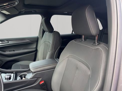 Used 2024 GMC Sierra 2500 Denali w/ Denali Reserve Package image 26