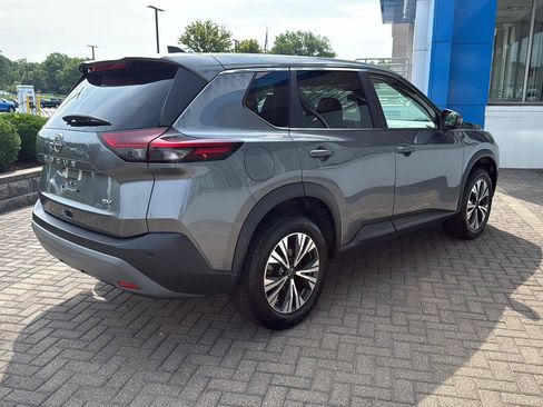 Used 2023 Nissan Rogue SV FWD image 5