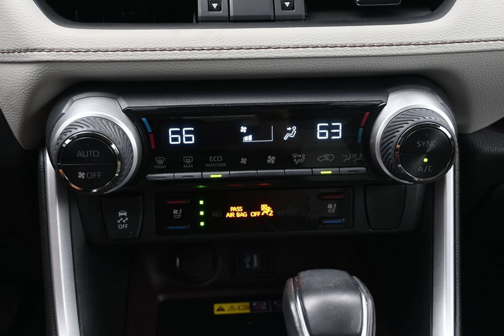Used 2024 Toyota RAV4 Limited w/ Advanced Technology Package AWD/4WD image 25