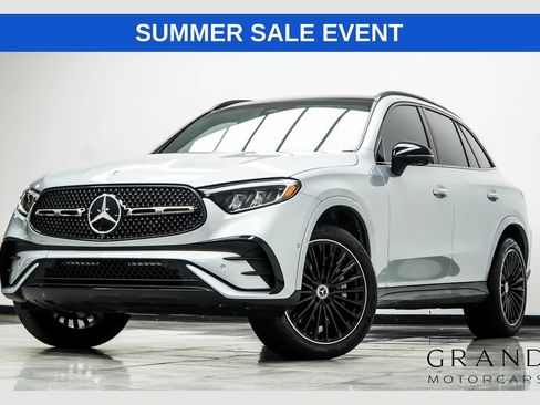 Used 2023 Mercedes-Benz GLC 300 4MATIC image 1
