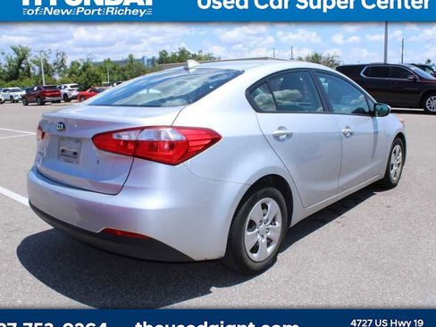 Used 2015 Kia Forte LX FWD image 3