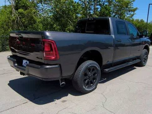 New 2026 RAM 2500 Laramie AWD/4WD image 8