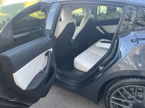 Used 2019 Tesla Model 3 Long Range image 25