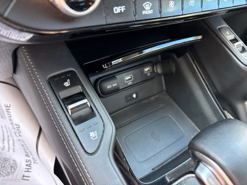 Used 2022 Kia Telluride EX w/ EX Premium Package AWD/4WD image 21