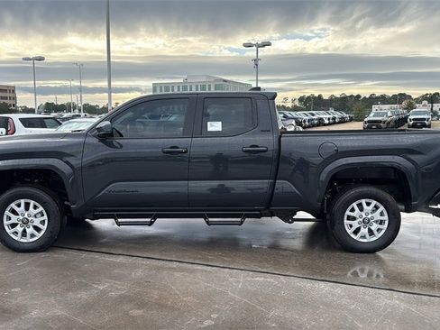 New 2025 Toyota Tacoma SR5 image 2