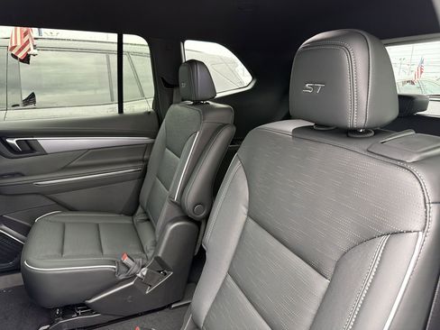 New 2026 Buick Enclave Sport Touring image 26