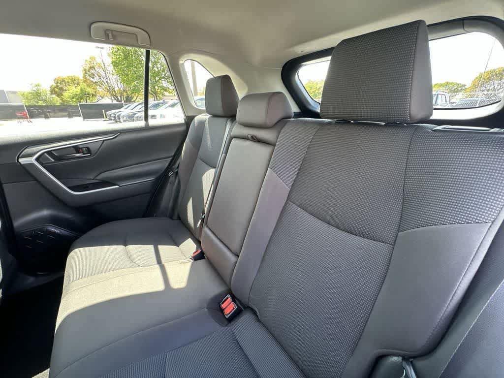 Used 2023 Toyota RAV4 LE AWD/4WD image 21