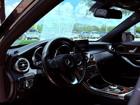 Used 2018 Mercedes-Benz C 300 Sedan image 26