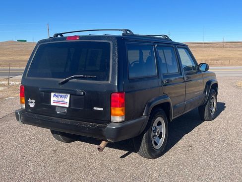Used 2000 Jeep Cherokee Sport image 5