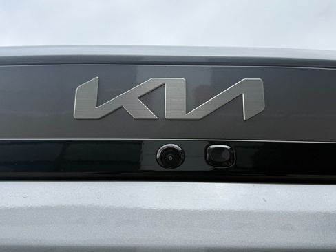 Used 2025 Kia K4 FWD image 12