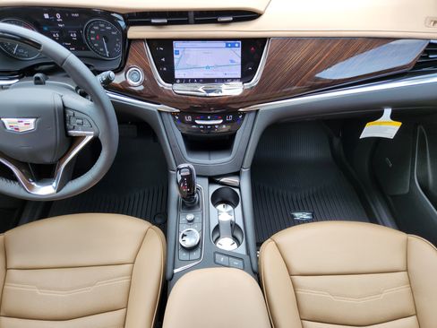 New 2025 Cadillac XT6 Premium Luxury w/ Platinum Package image 16