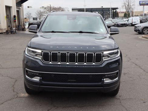 Used 2022 Jeep Wagoneer Series I w/ Premium Group I image 3
