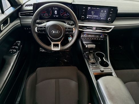 Used 2021 Kia K5 LX FWD image 17