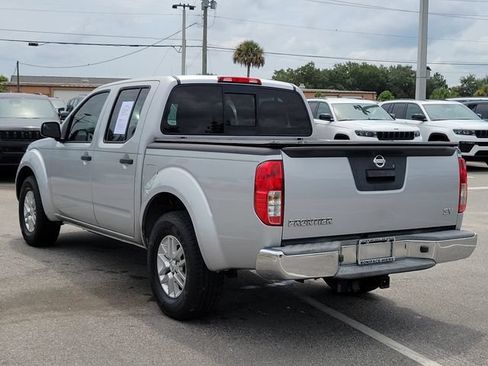 Used 2016 Nissan Frontier SV RWD image 5