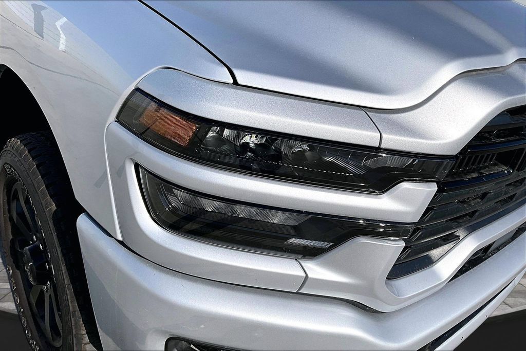 Certified 2026 RAM 2500 Big Horn AWD/4WD image 25