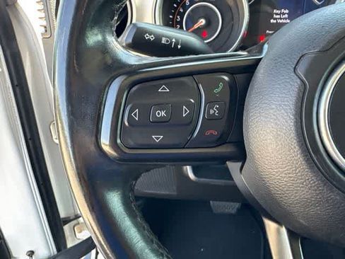 Used 2020 Jeep Wrangler Sport AWD/4WD image 12