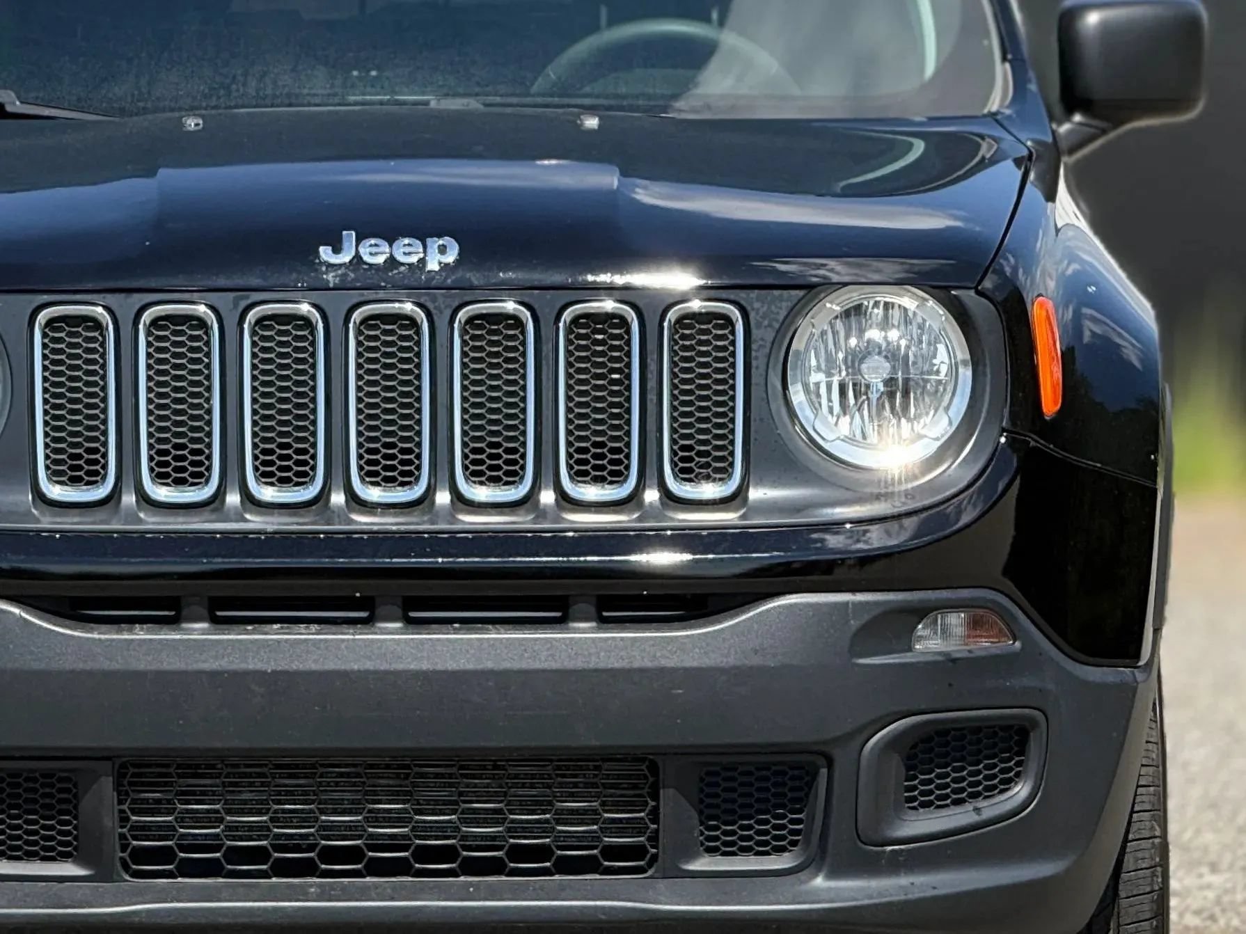 Used 2018 Jeep Renegade Sport w/ Power & Air Group AWD/4WD image 12