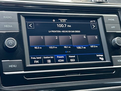 Used 2022 Volkswagen Tiguan S FWD image 19